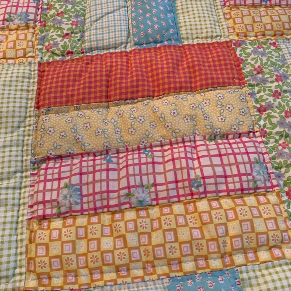 Patch Design Colorful quilt - Picture 4 of 7